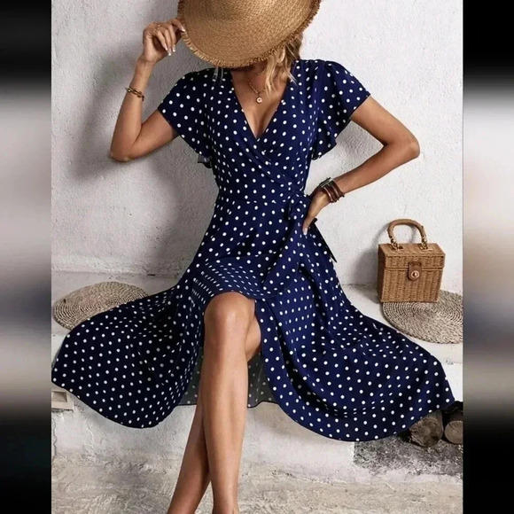 Polka Dot Print Butterfly Sleeve Knot Side Wrap Dress - Picture 3 of 5